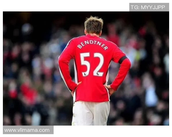 穿十四号球衣的足球巨星们：从经典传奇到现代锋线的闪耀风采